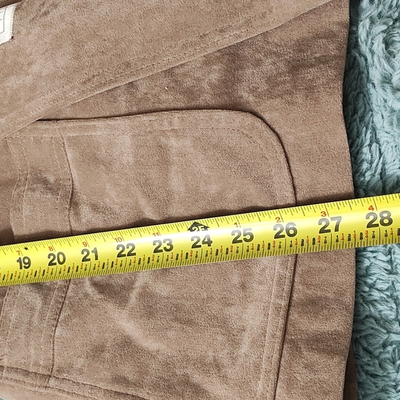 Elegant Brown Suede Jacket - Picture 10 of 16